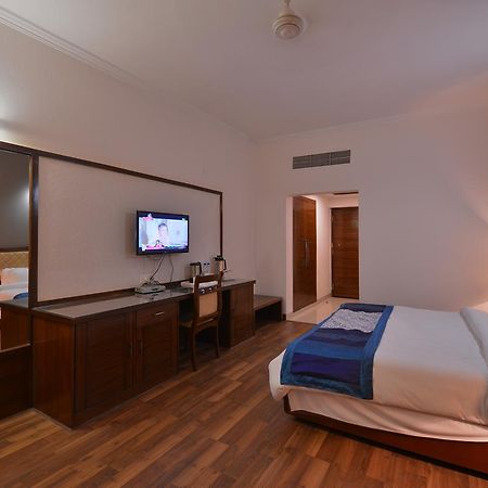 Hotel North Park Panchkula Dış mekan fotoğraf